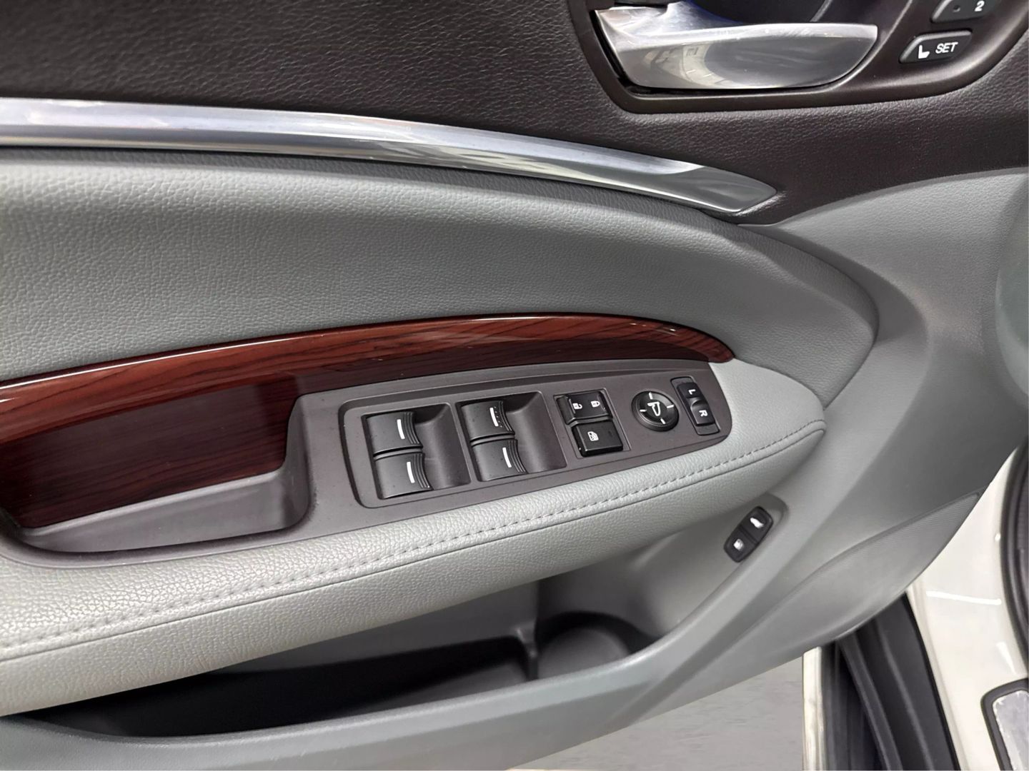 2015 Acura Mdx - Image 29