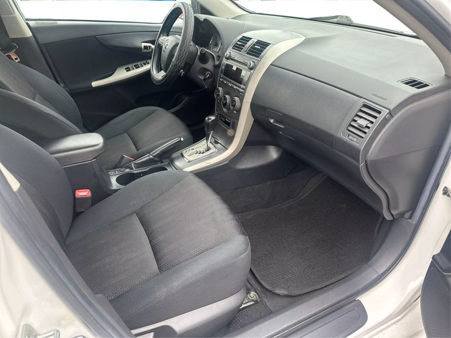 2011 TOYOTA COROLLA SEDAN 4-CYL, 1.8 LITER S SEDAN 4D