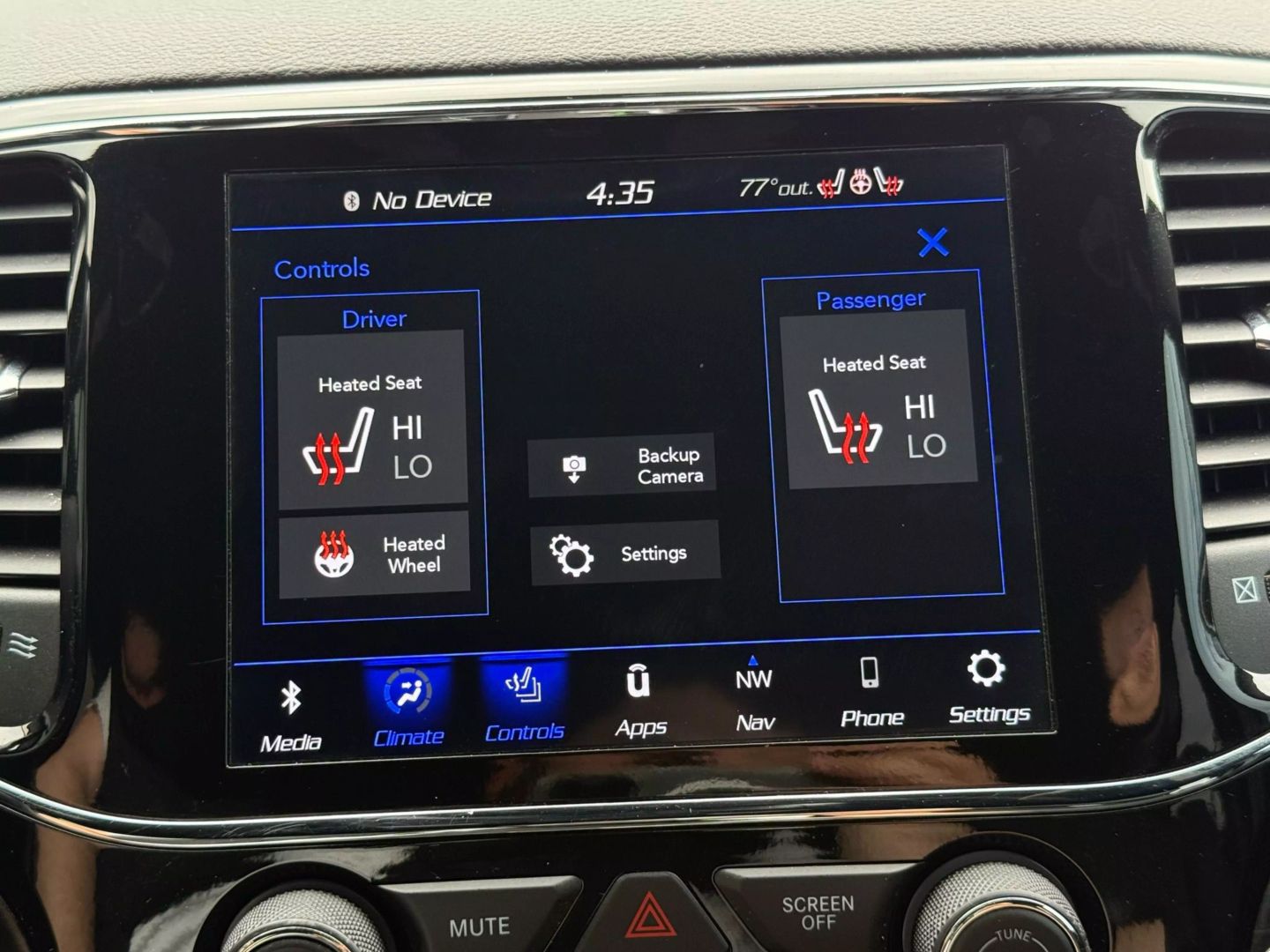 2020 Jeep Grand Cherokee - Image 38