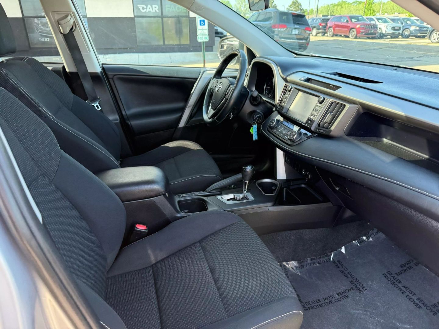 2016 Toyota Rav4 - Image 25