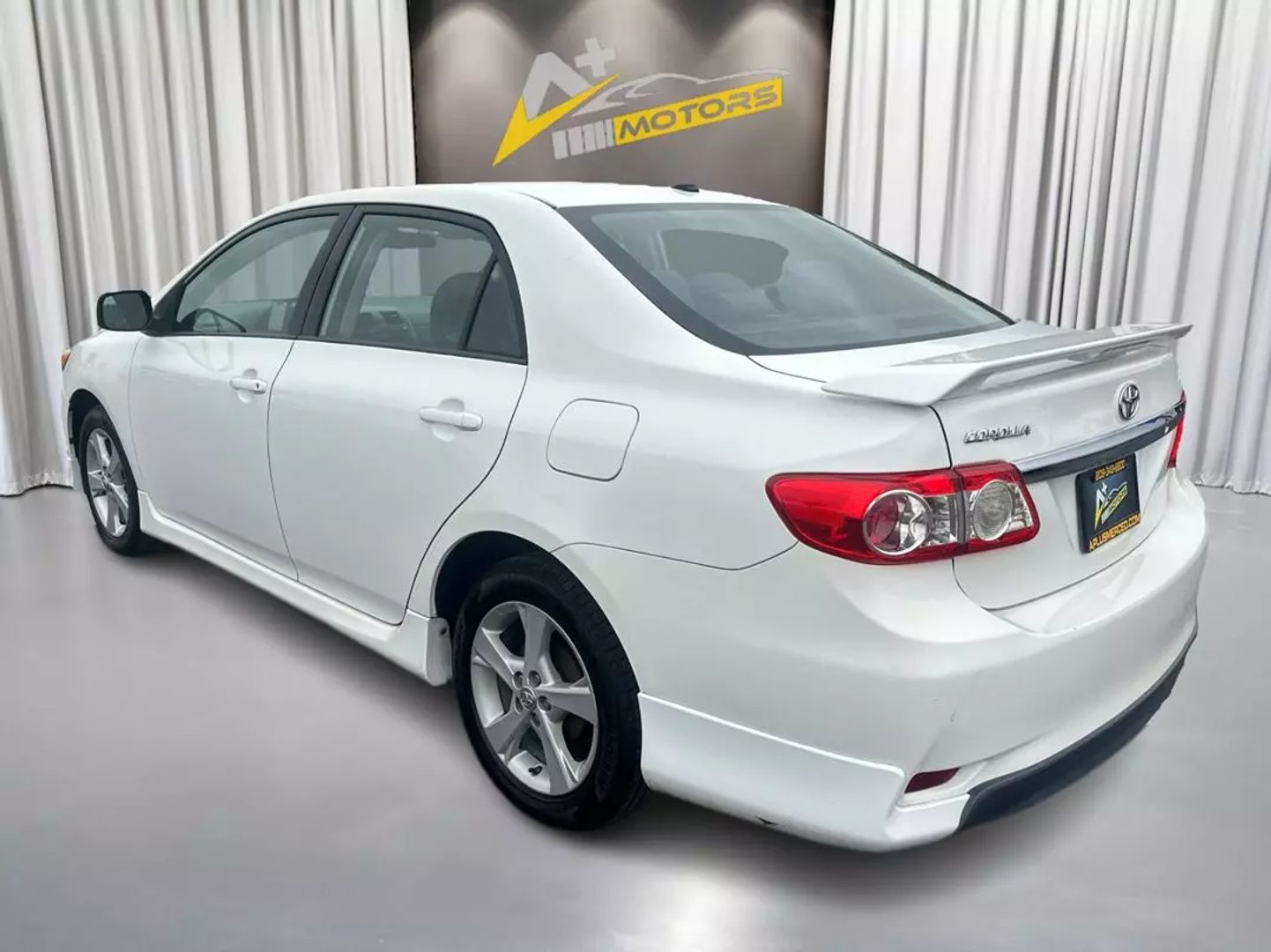 2011 TOYOTA COROLLA SEDAN 4-CYL, 1.8 LITER S SEDAN 4D