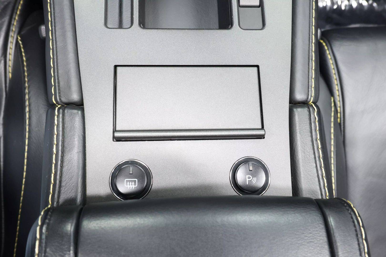 2008 Aston Martin Vantage - Image 35