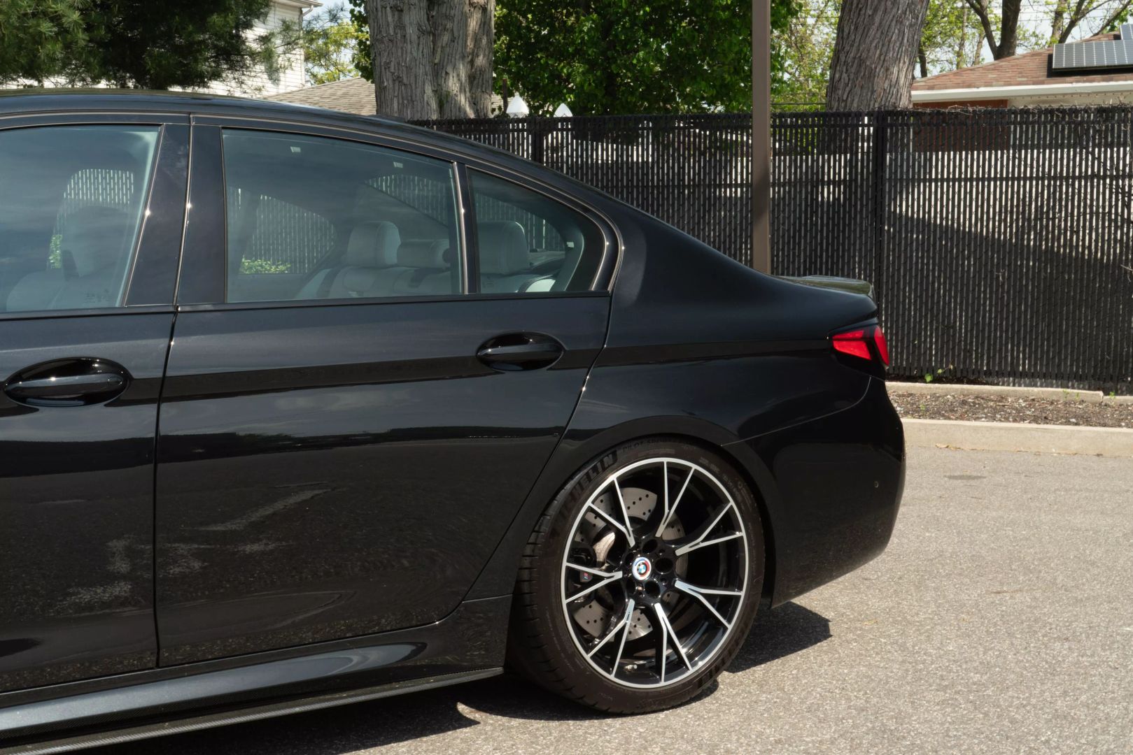 2022 Bmw M5 - Image 10