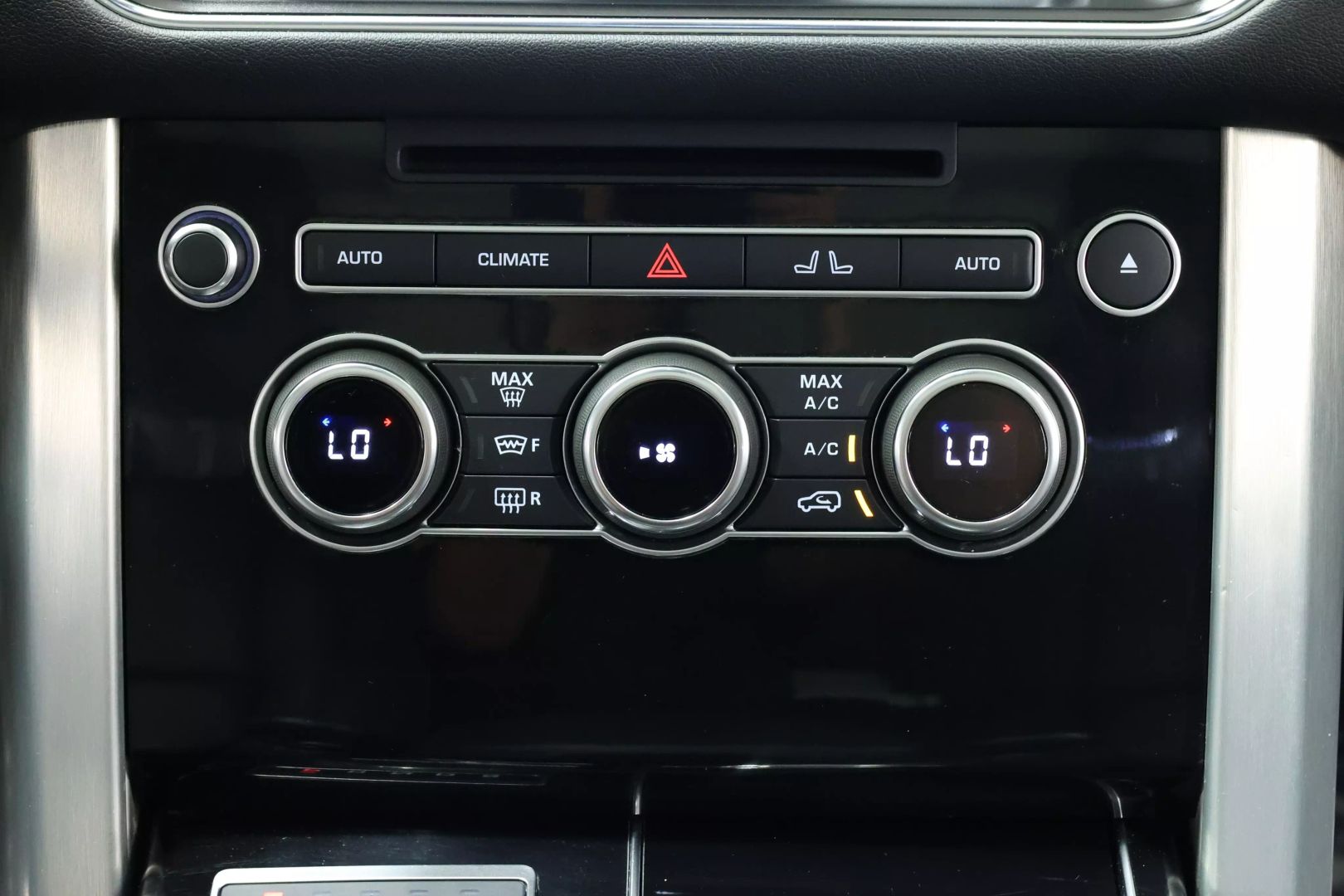 2016 Land Rover Range Rover - Image 49