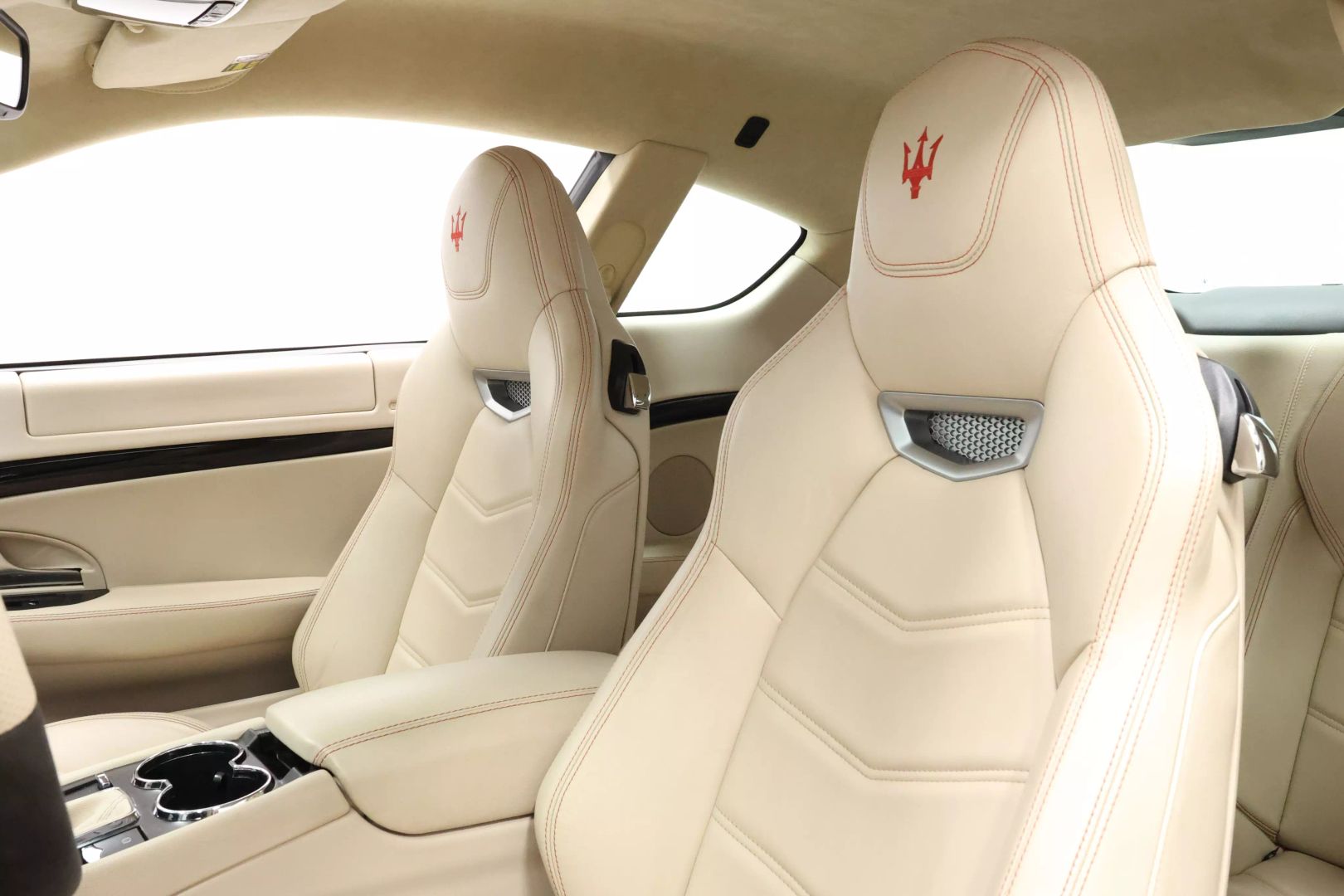 2013 Maserati Granturismo - Image 18