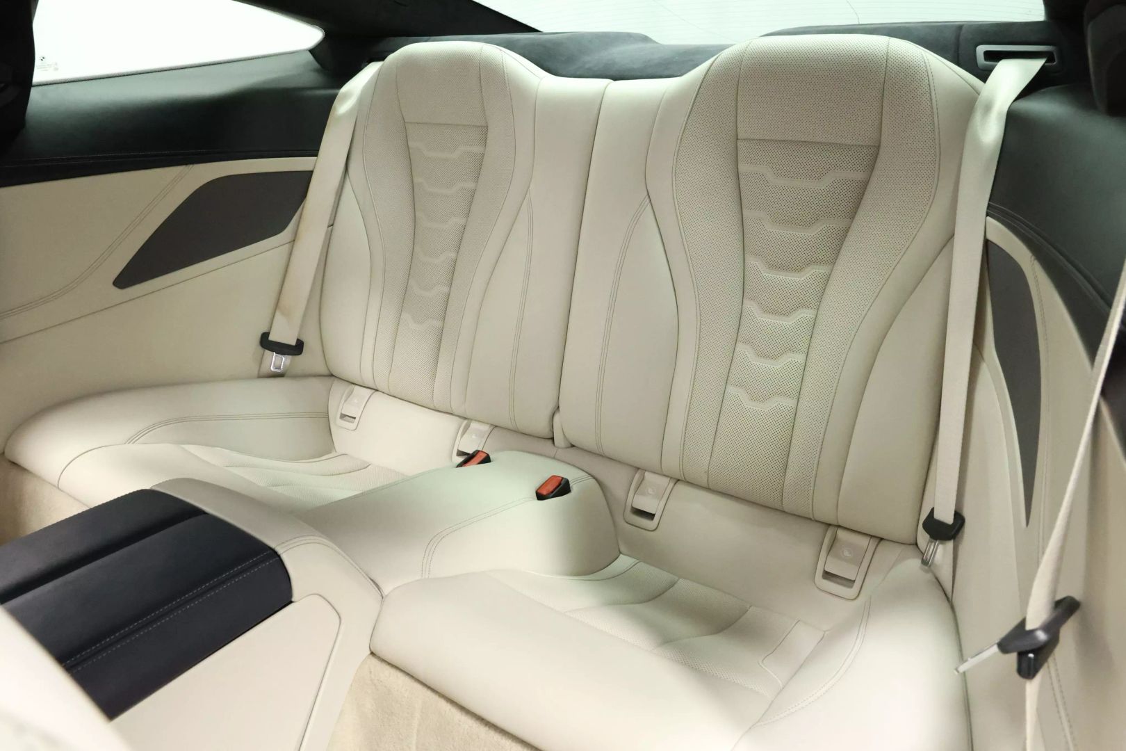 2019 Bmw 8 Series - Image 3