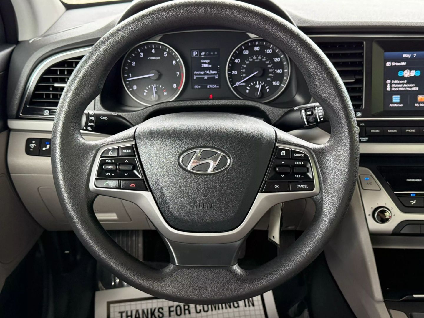 2018 Hyundai Elantra - Image 30