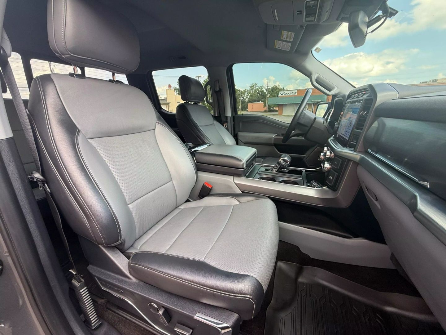2021 Ford F150 Supercrew Cab - Image 24