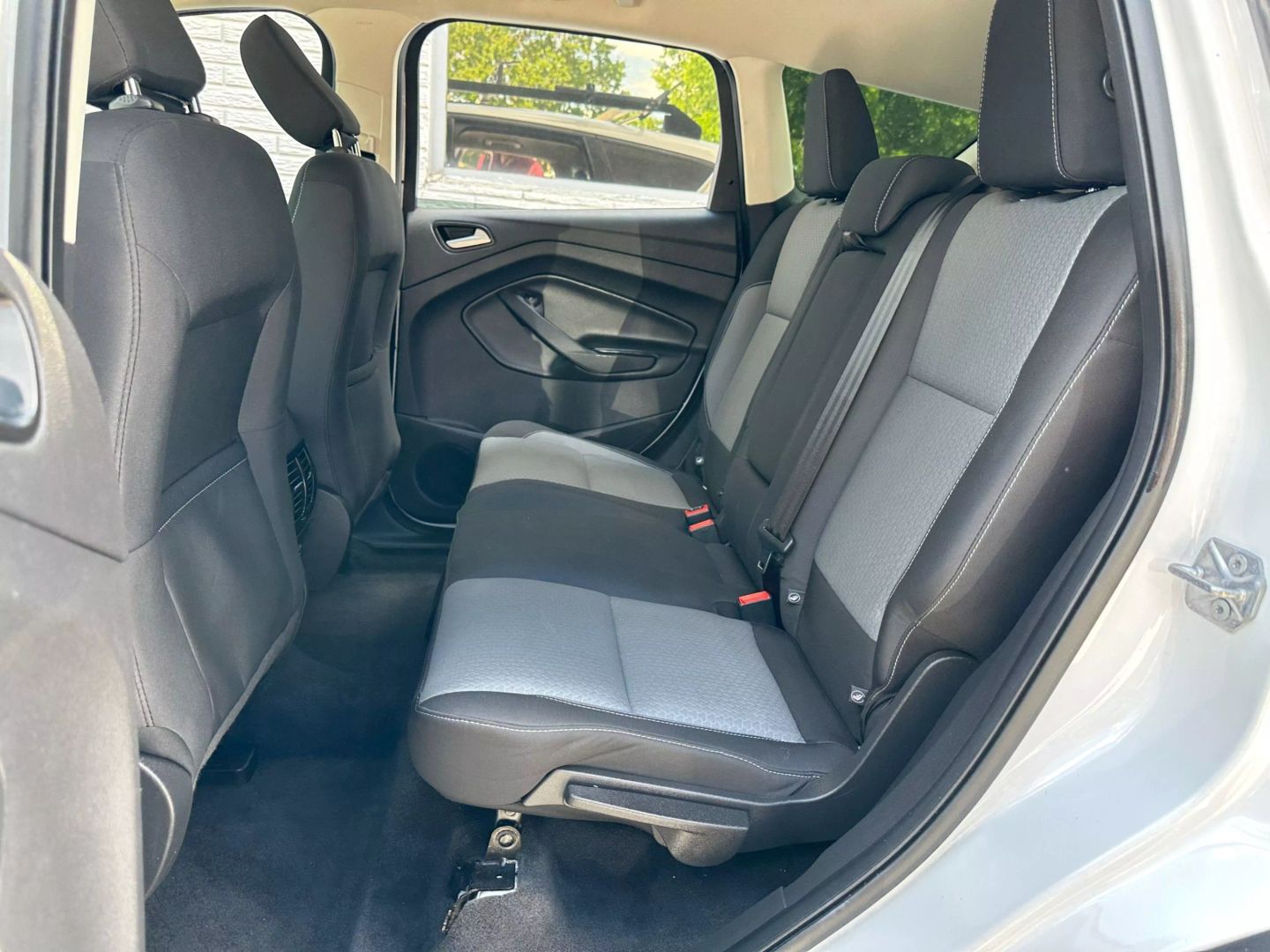 2018 Ford Escape - Image 17