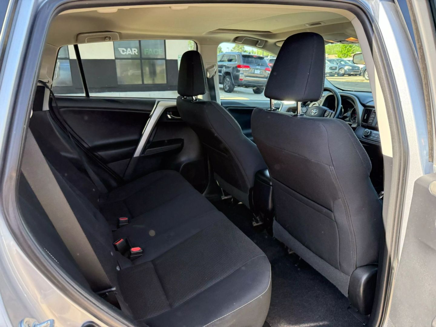 2016 Toyota Rav4 - Image 23