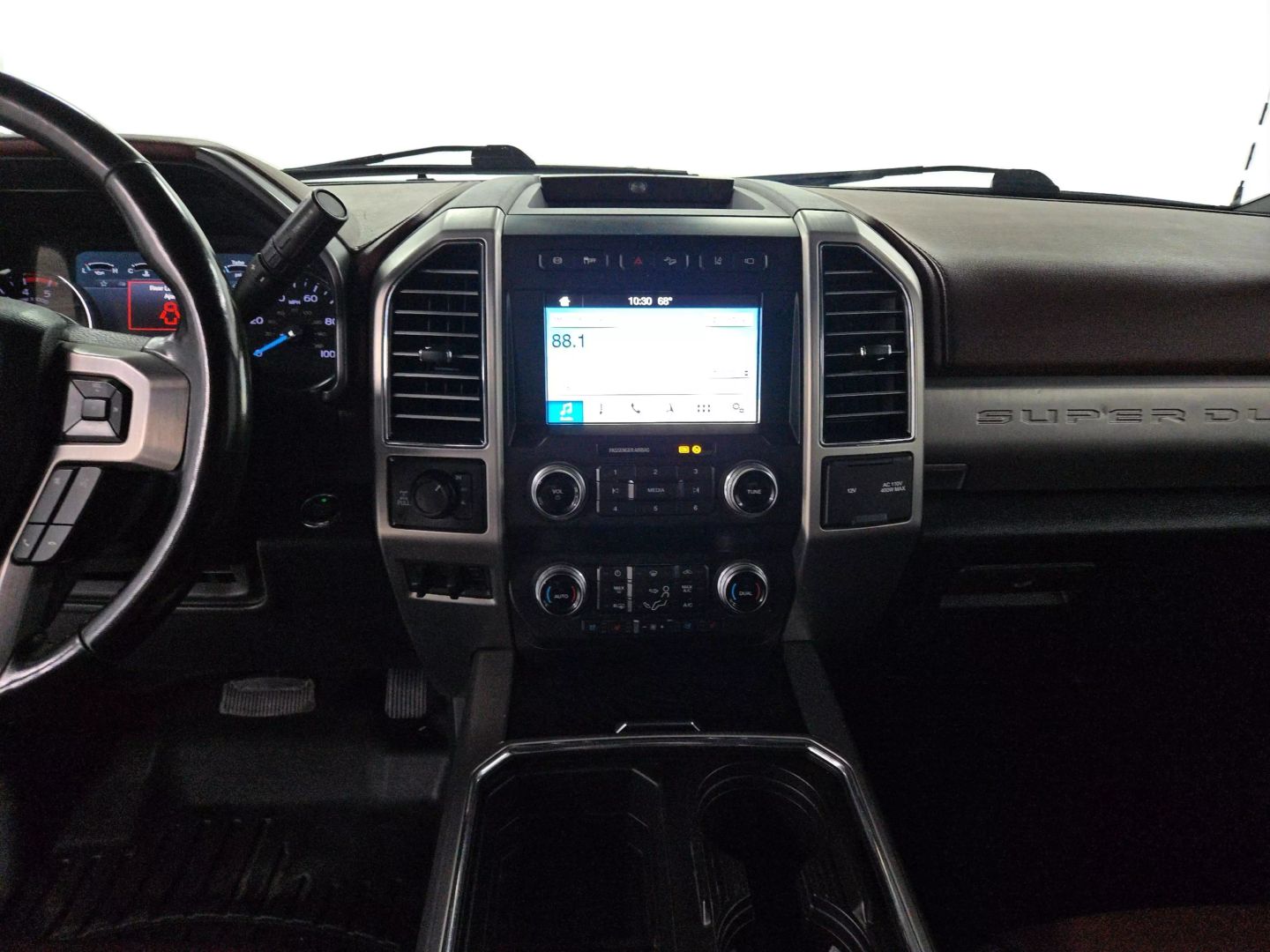 2019 Ford F350 Super Duty Crew Cab - Image 14