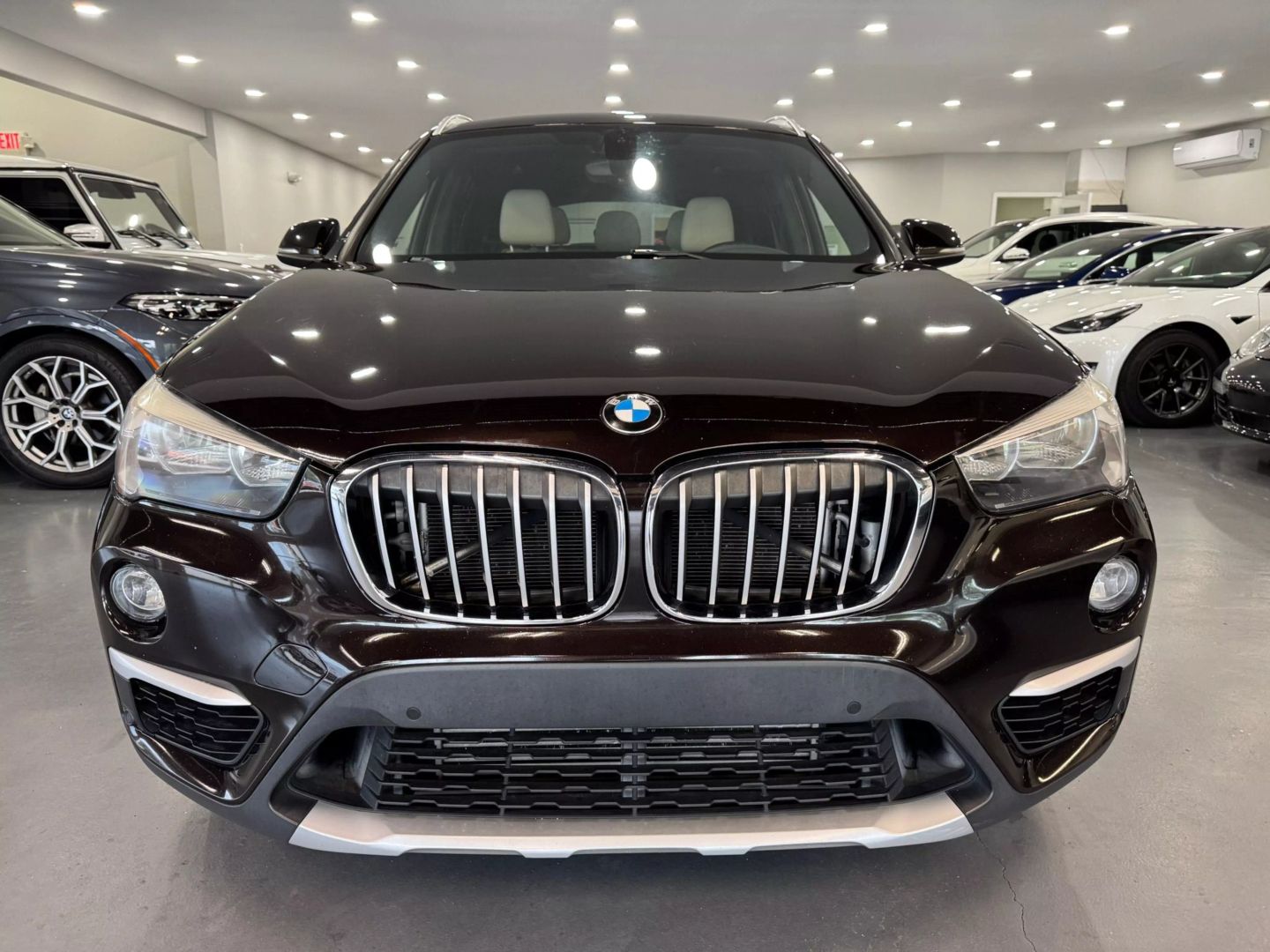 2016 Bmw X1 Xdrive28i Sport Utility 4d - Image 2