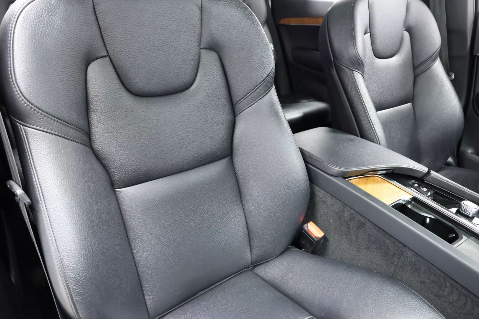 2022 Volvo Xc90 - Image 98
