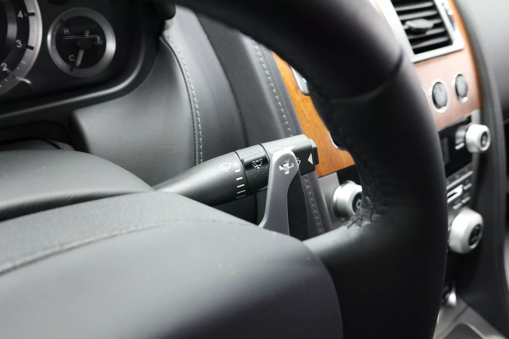 2011 Aston Martin Rapide - Image 25