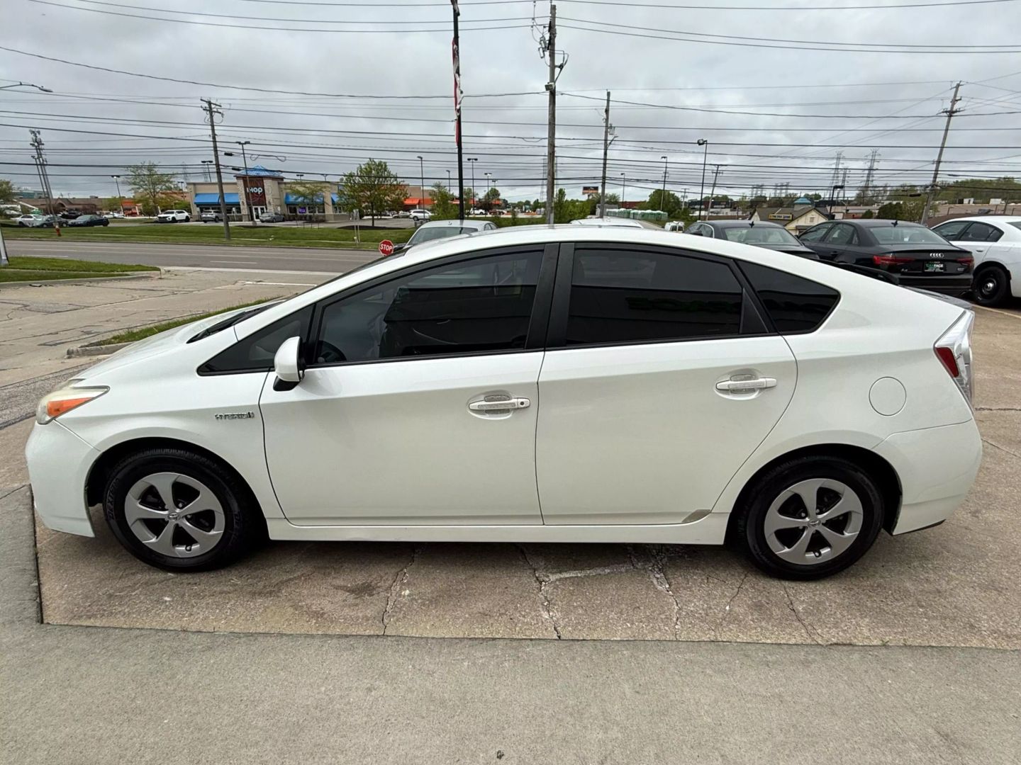 2015 Toyota Prius - Image 6