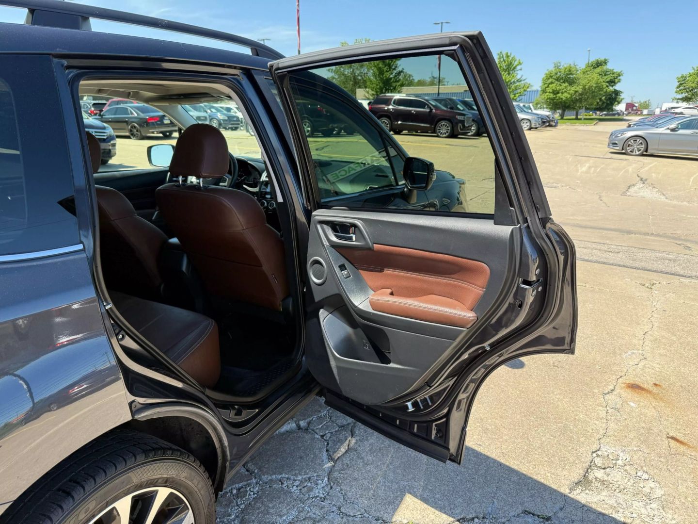 2017 Subaru Forester - Image 22
