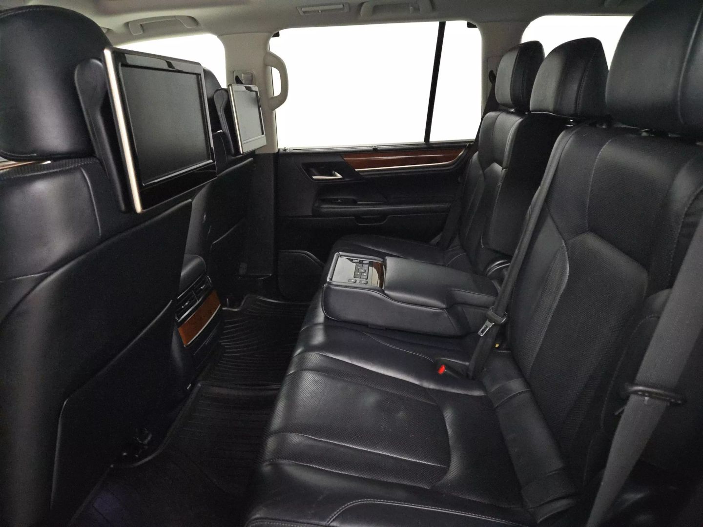 2018 Lexus Lx - Image 10
