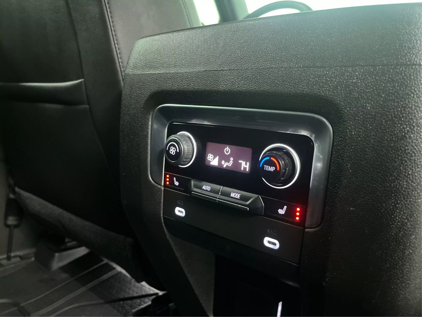 2021 Chevrolet Tahoe - Image 33