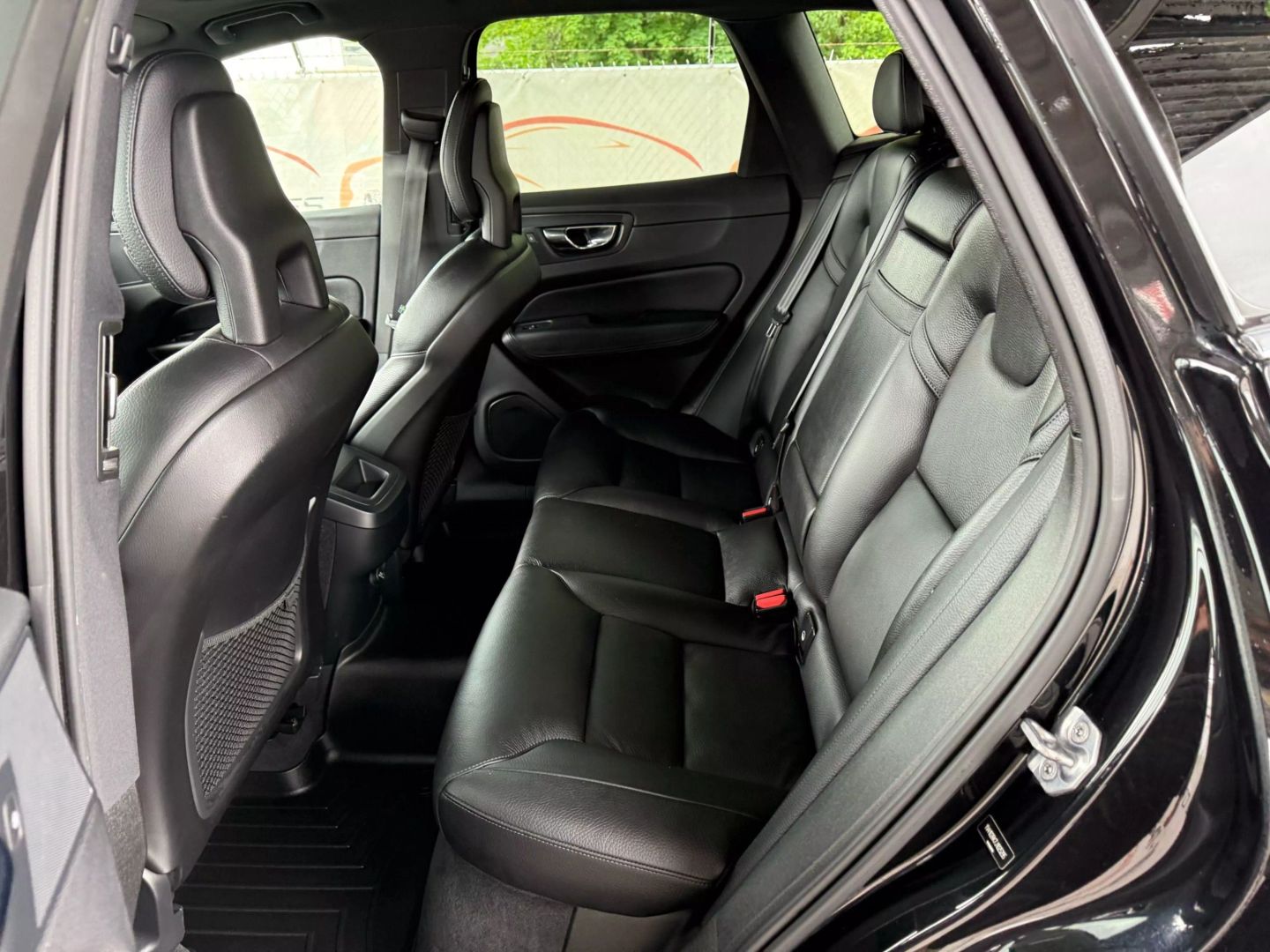 2018 Volvo Xc60 - Image 18