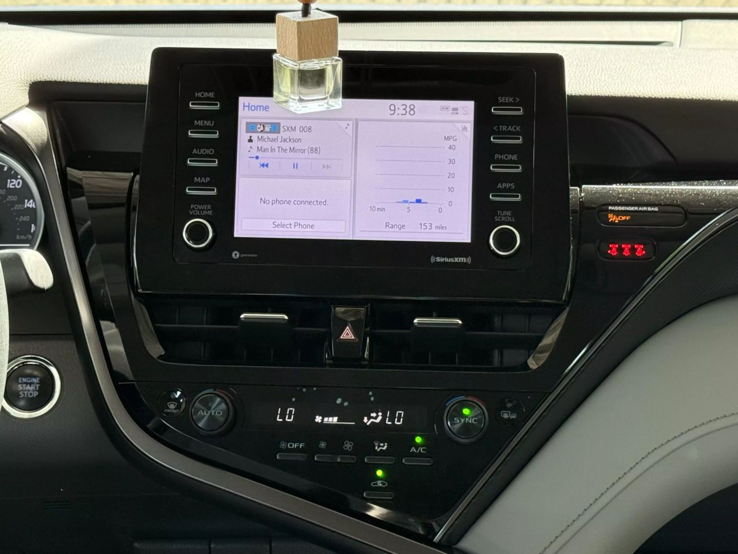 2023 Toyota Camry - Image 28