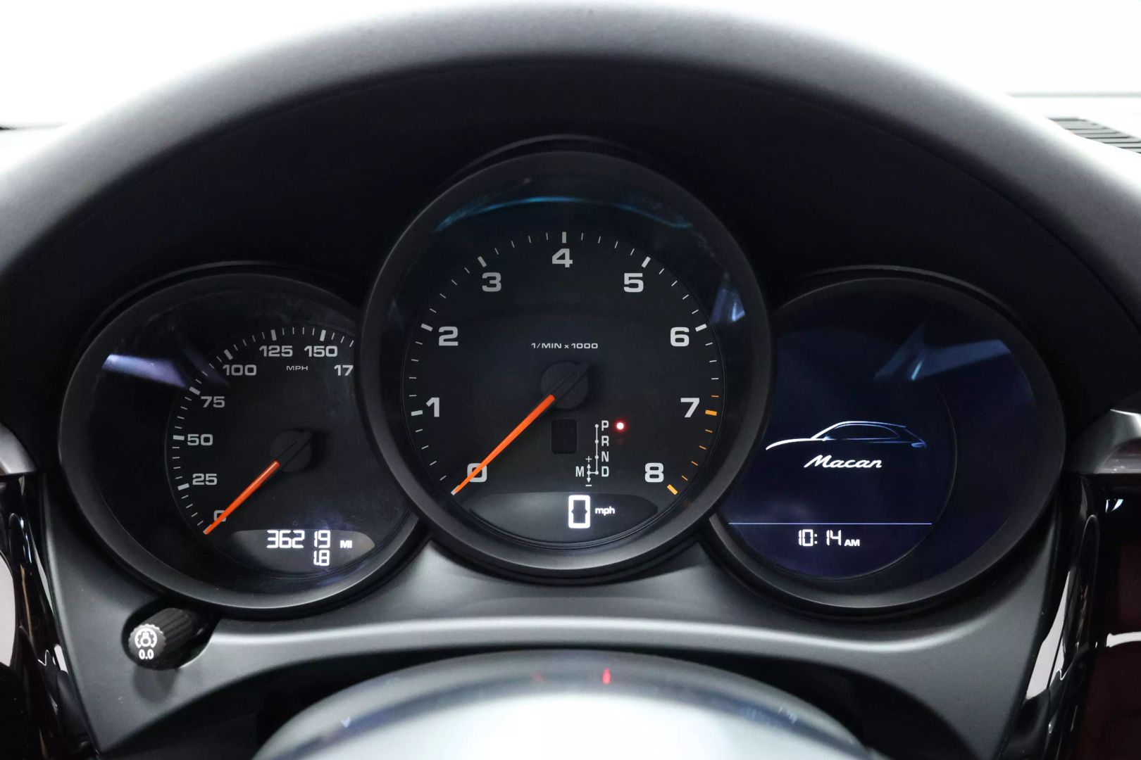 2021 Porsche Macan - Image 26