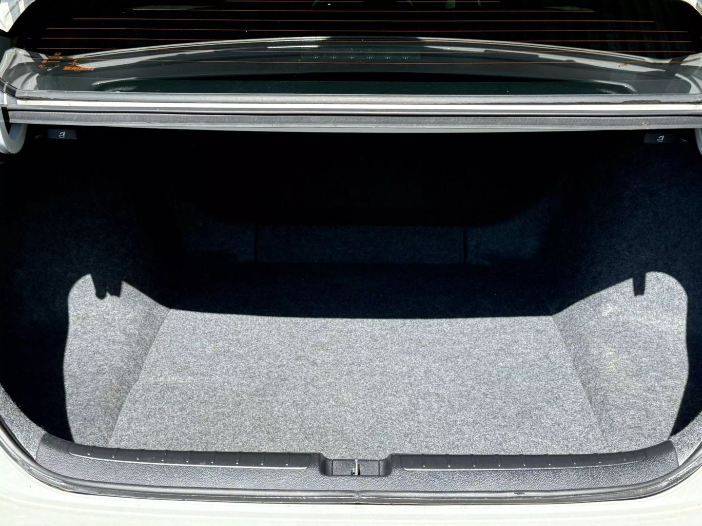 2018 Honda Accord - Image 20