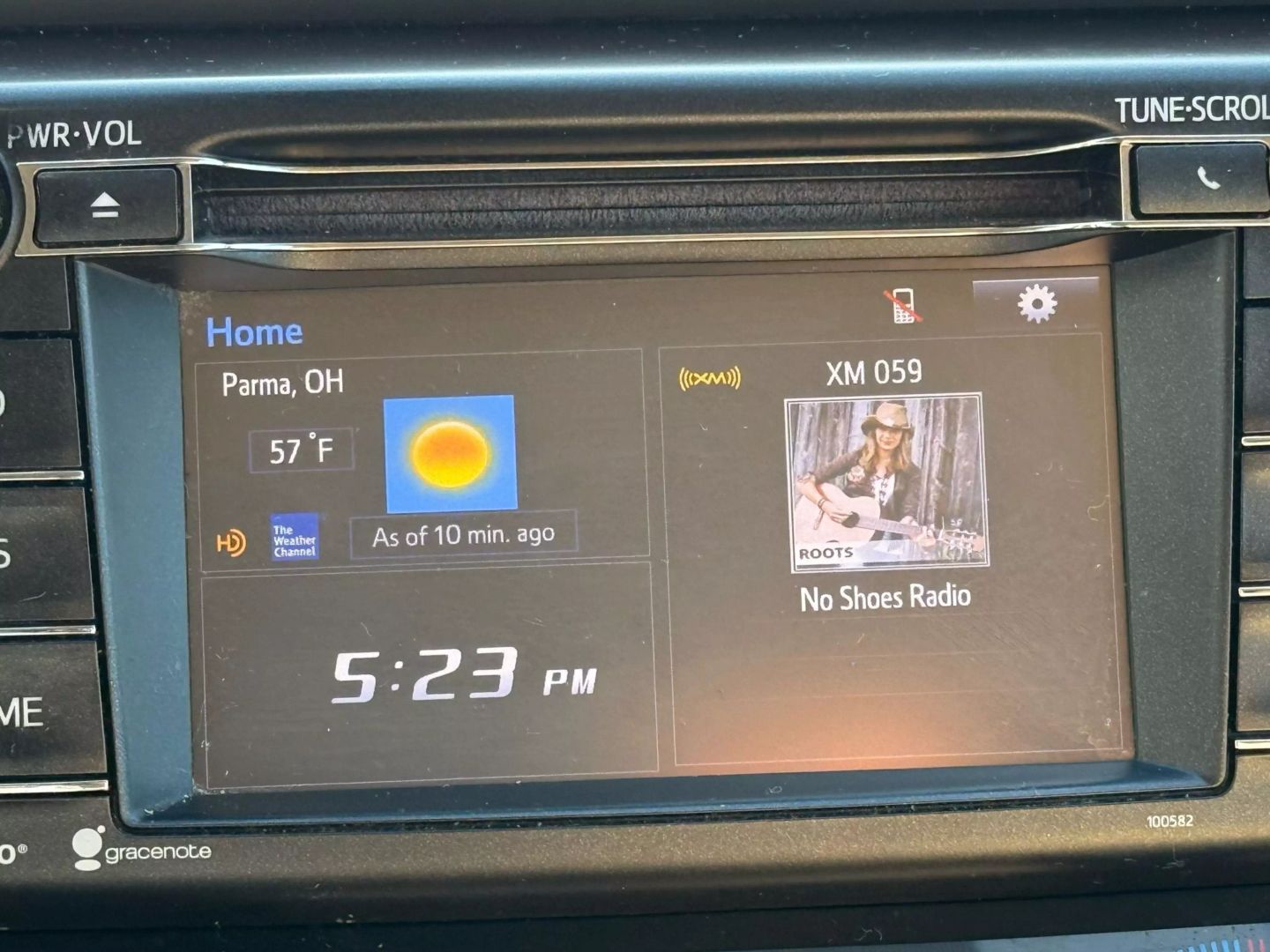 2017 Toyota Rav4 - Image 35