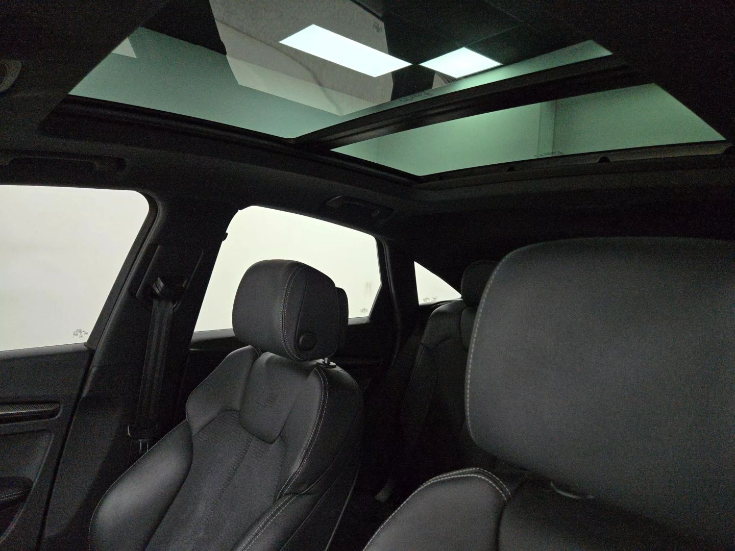 2022 Audi Sq5 Sportback - Image 22
