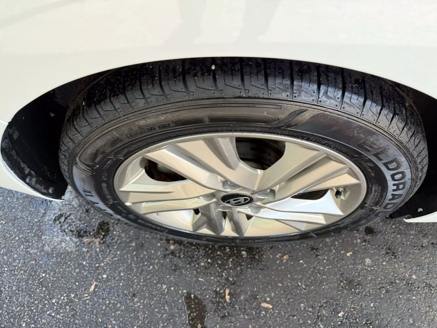 2019 Hyundai Elantra - Image 43