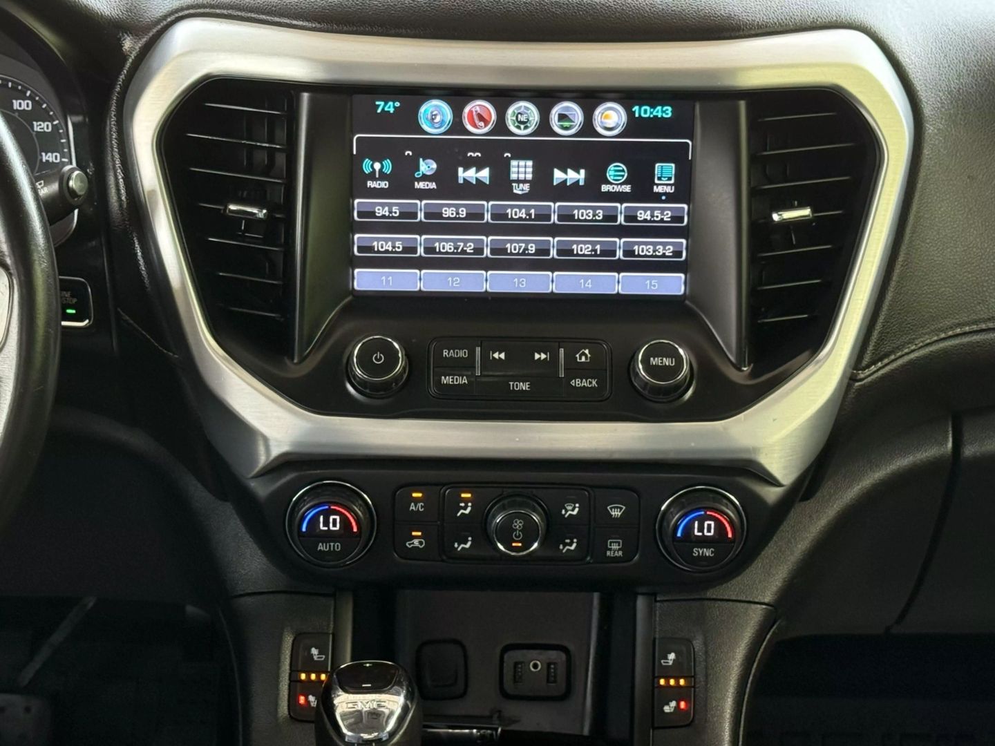 2019 Gmc Acadia - Image 31