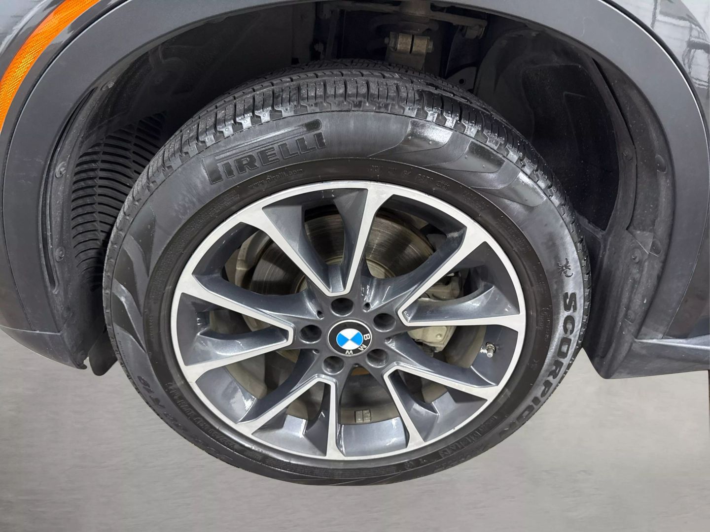 2017 Bmw X5 - Image 18