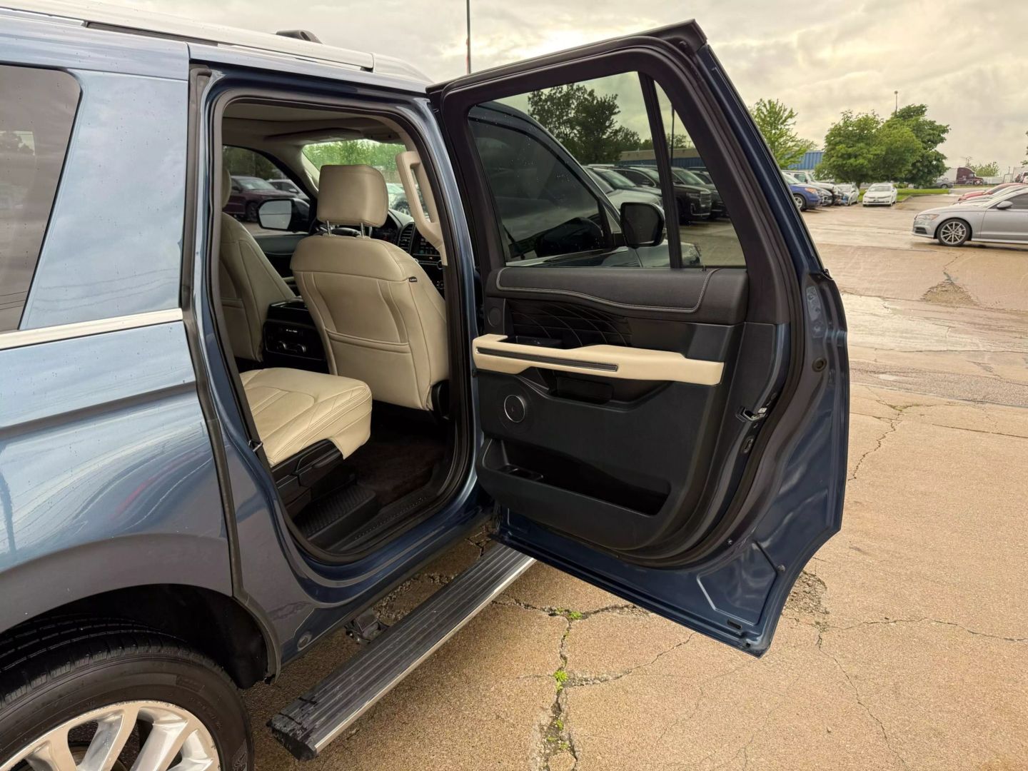 2018 Ford Expedition Max - Image 22