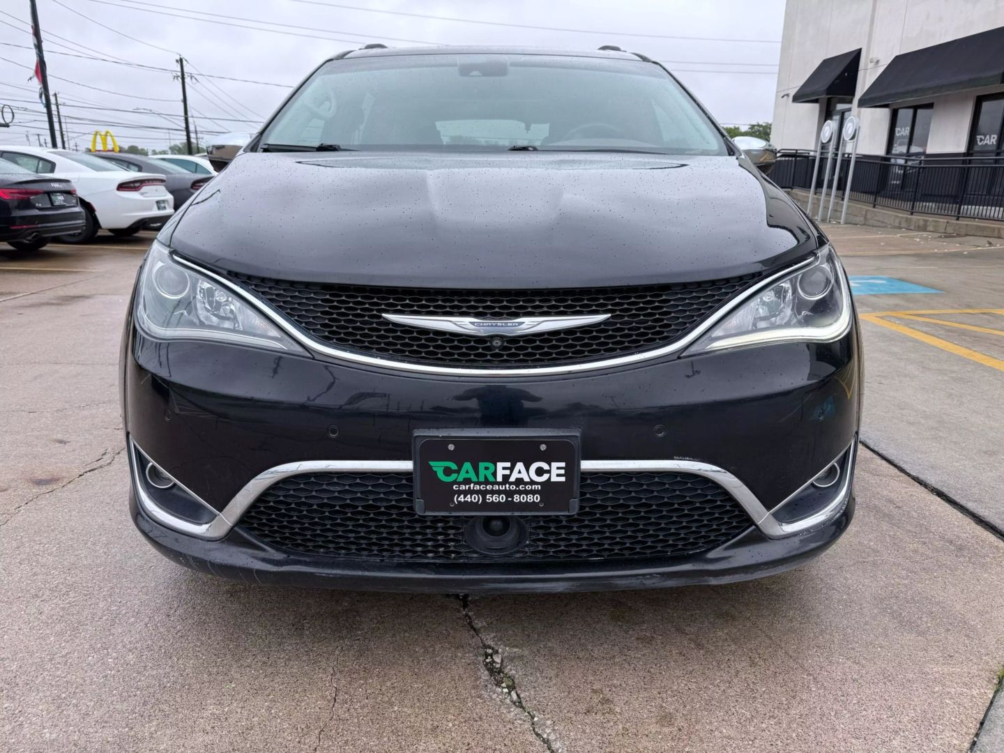 2017 Chrysler Pacifica - Image 3
