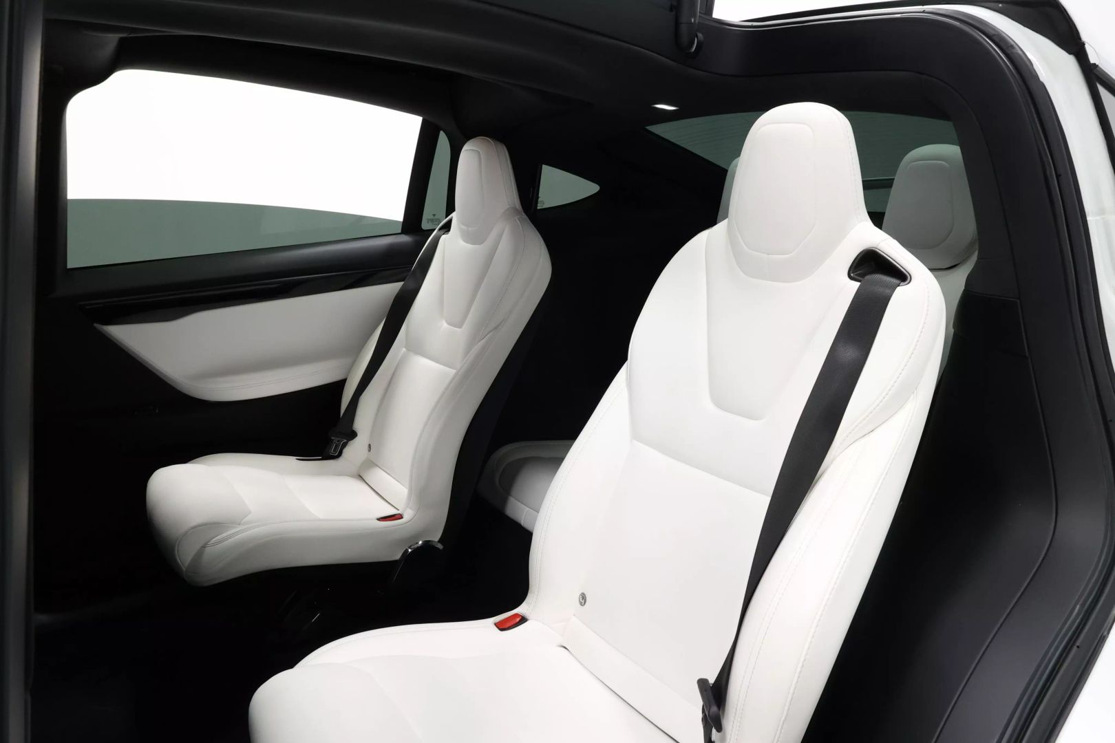 2020 Tesla Model X - Image 3