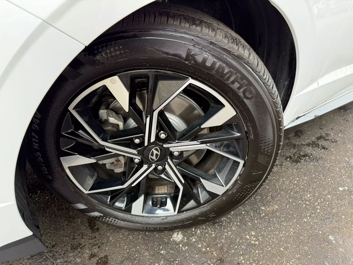 2025 Hyundai Sonata - Image 41