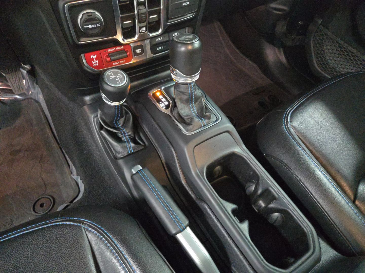 2009 Jeep Wrangler - Image 21