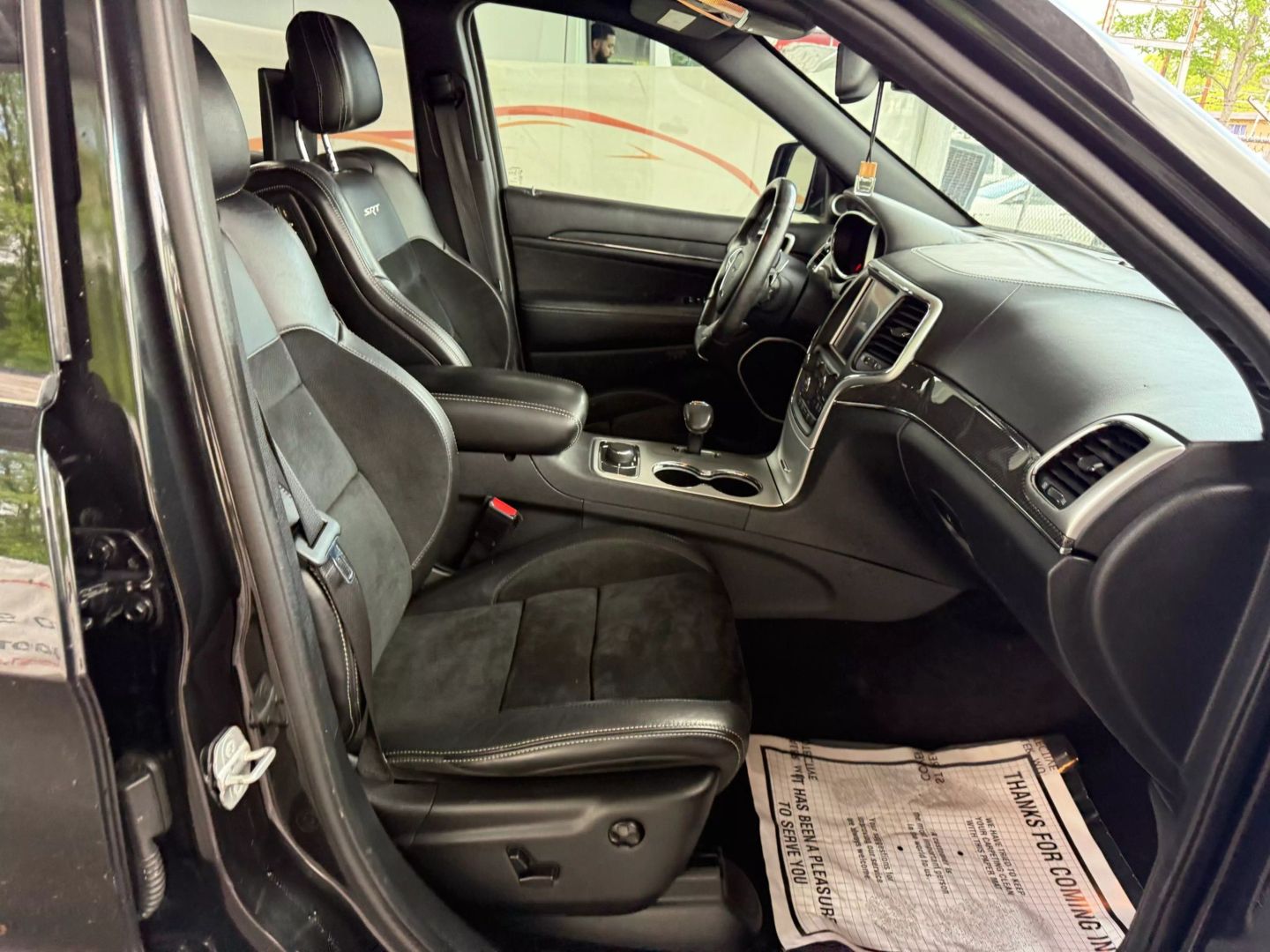 2014 Jeep Grand Cherokee - Image 29