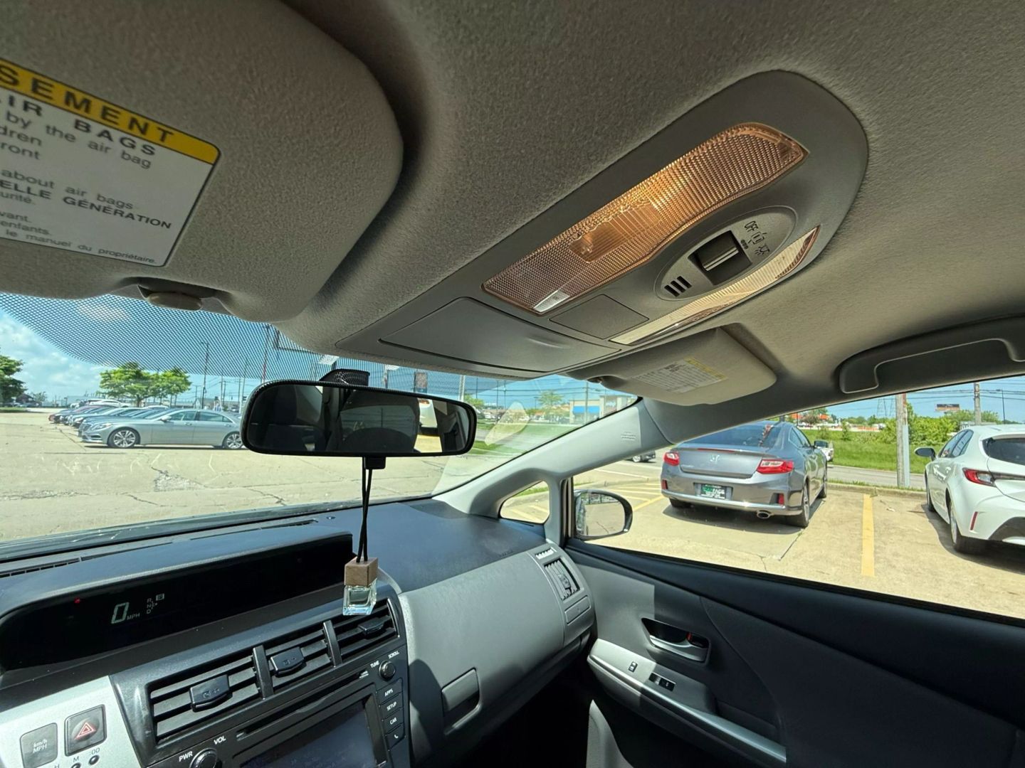 2014 Toyota Prius V - Image 41