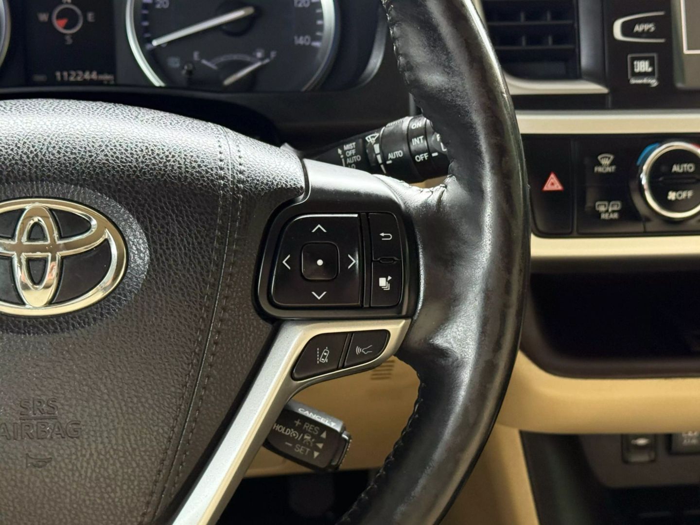 2018 Toyota Highlander - Image 37