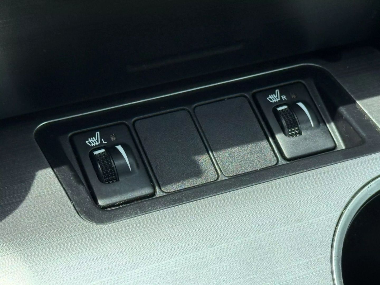 2013 Toyota Camry - Image 38
