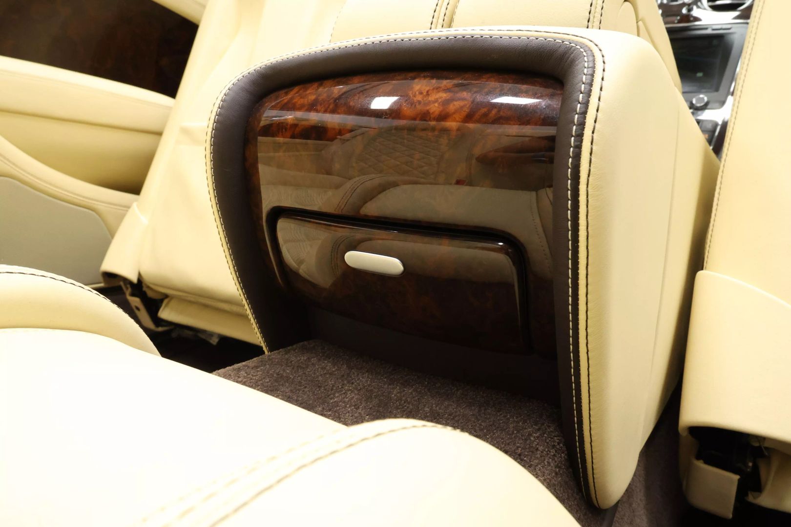 2016 Bentley Continental - Image 70