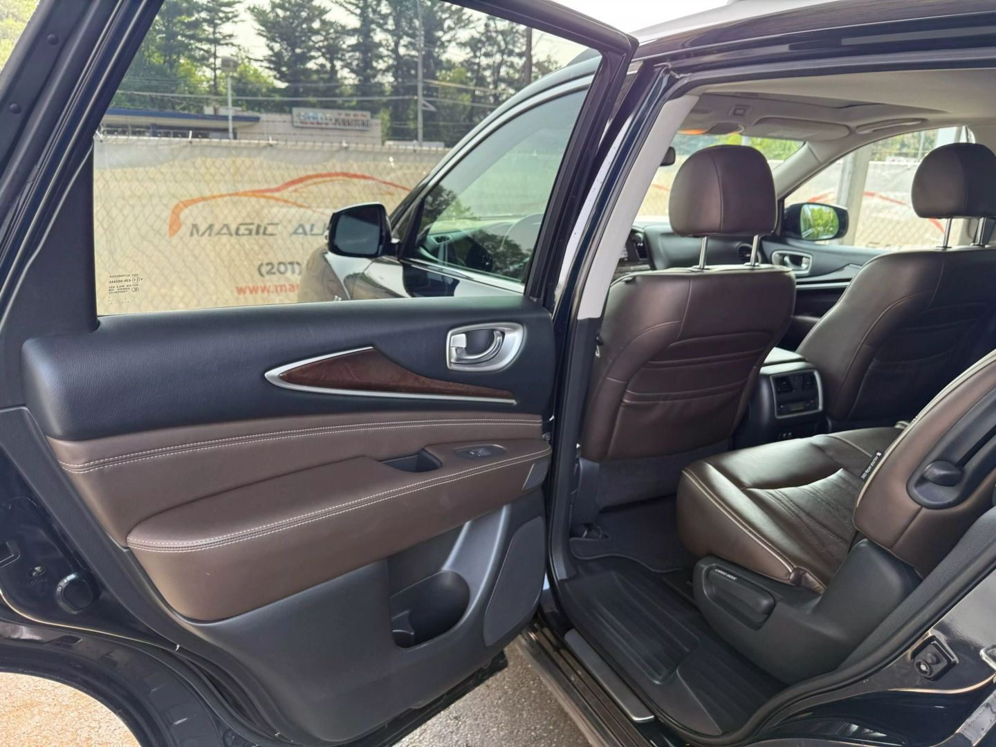 2019 Infiniti Qx60 - Image 17