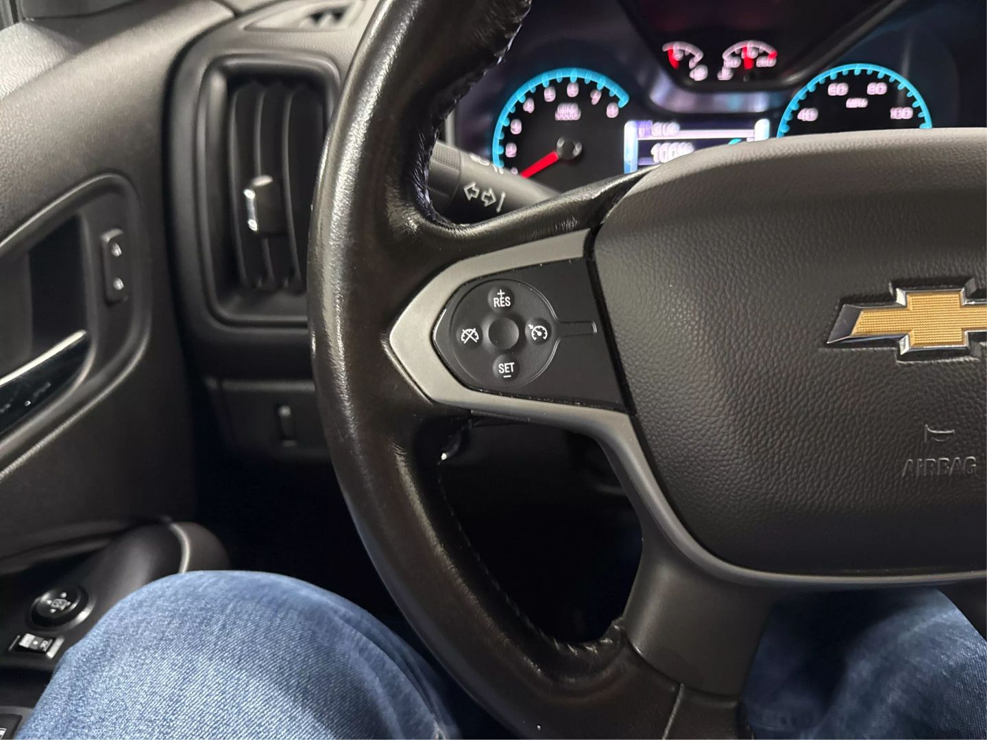 2018 Chevrolet Colorado Crew Cab - Image 22