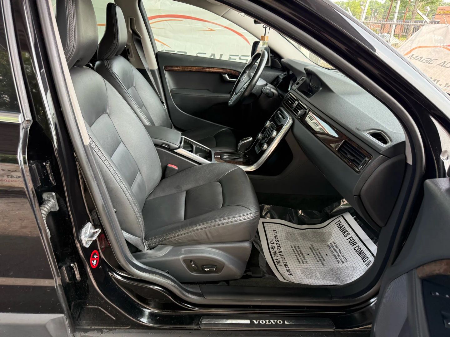 2016 Volvo Xc70 - Image 25