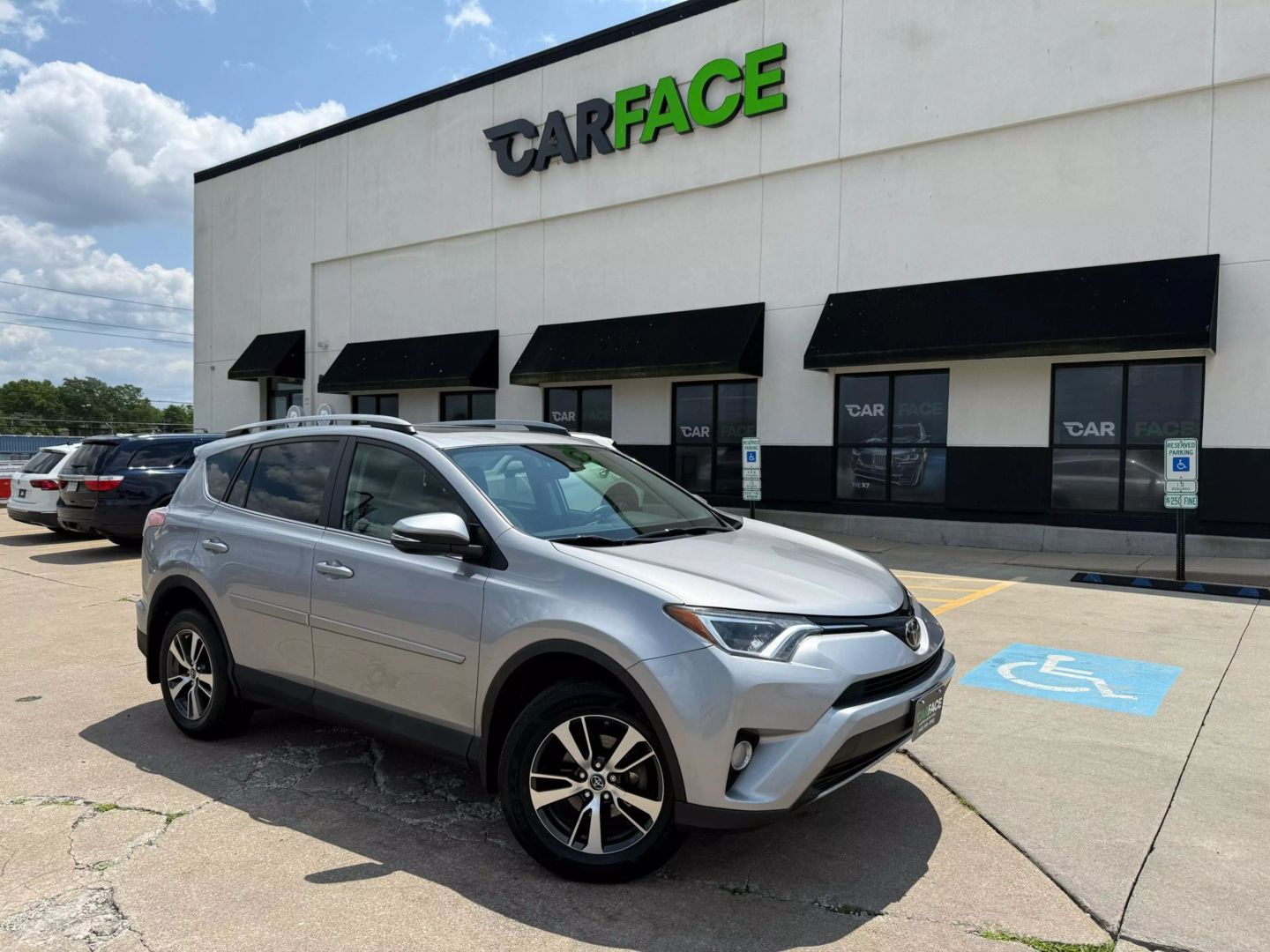 2017 Toyota Rav4 - Image 1