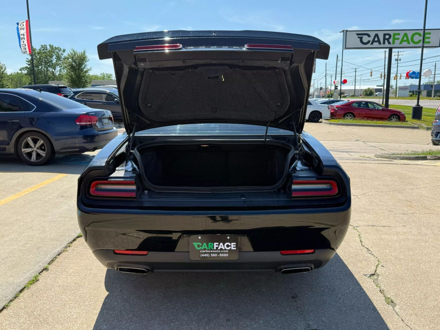 2018 Dodge Challenger - Image 12