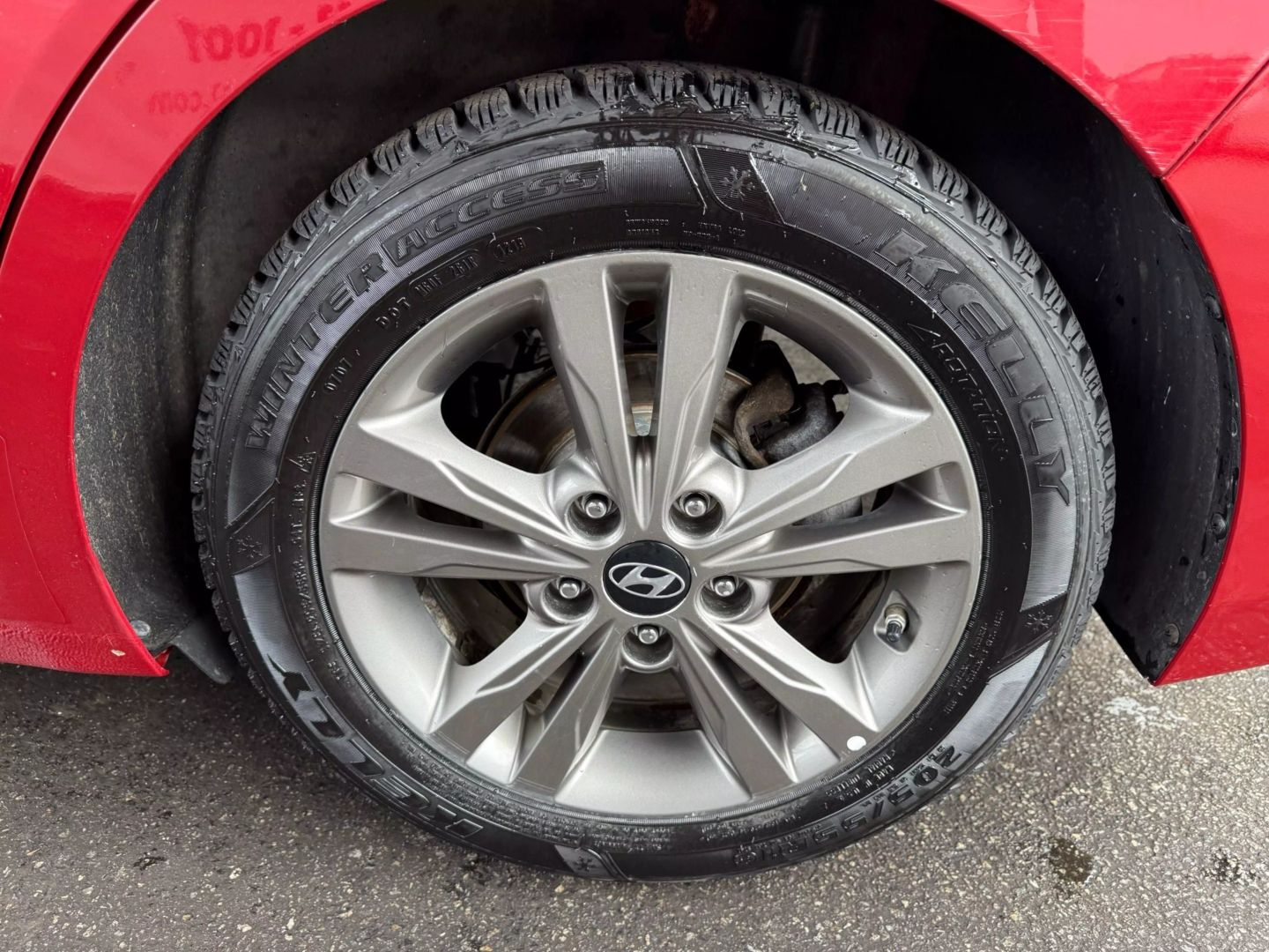 2018 Hyundai Elantra - Image 40