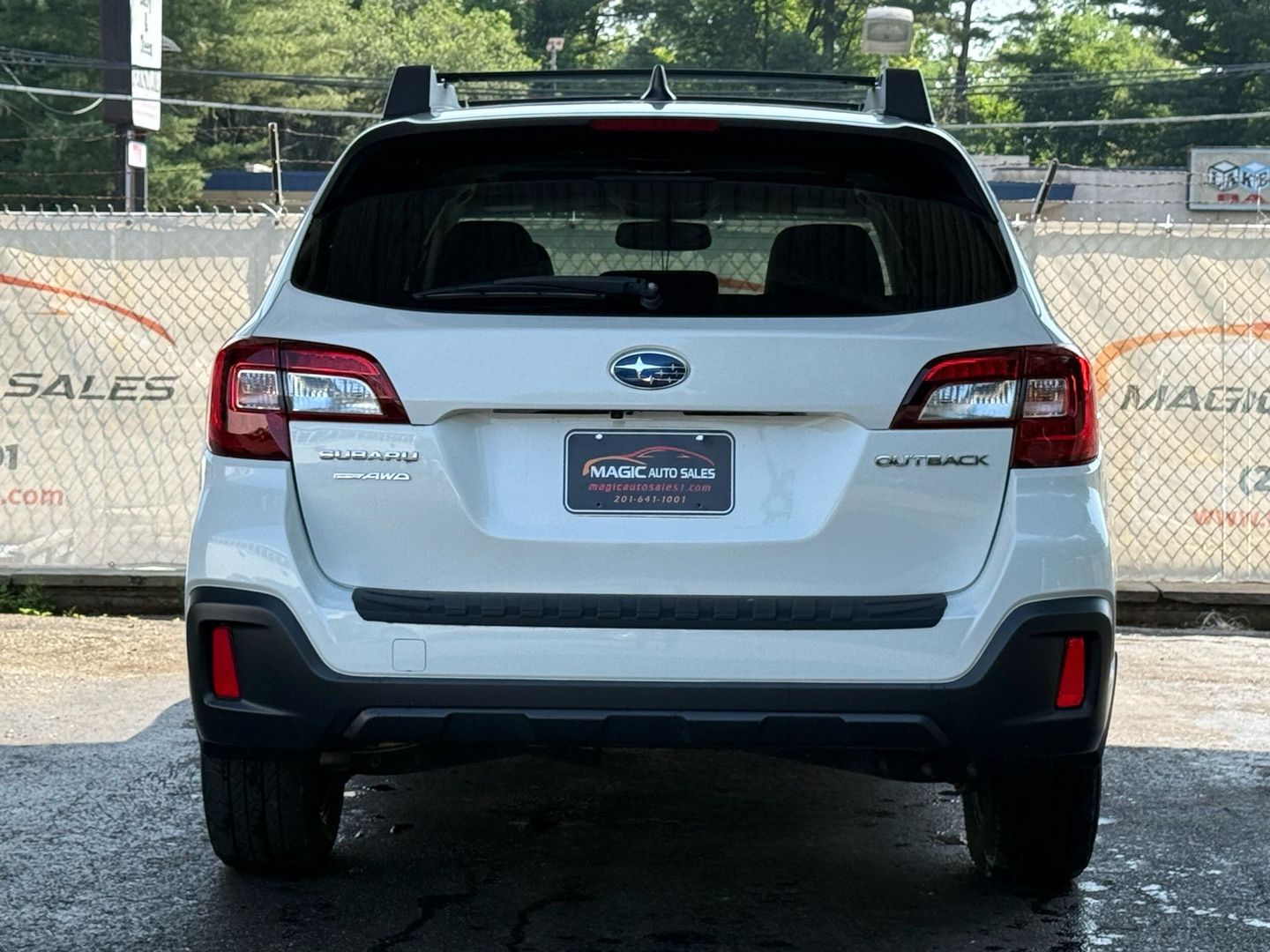 2018 Subaru Outback - Image 10