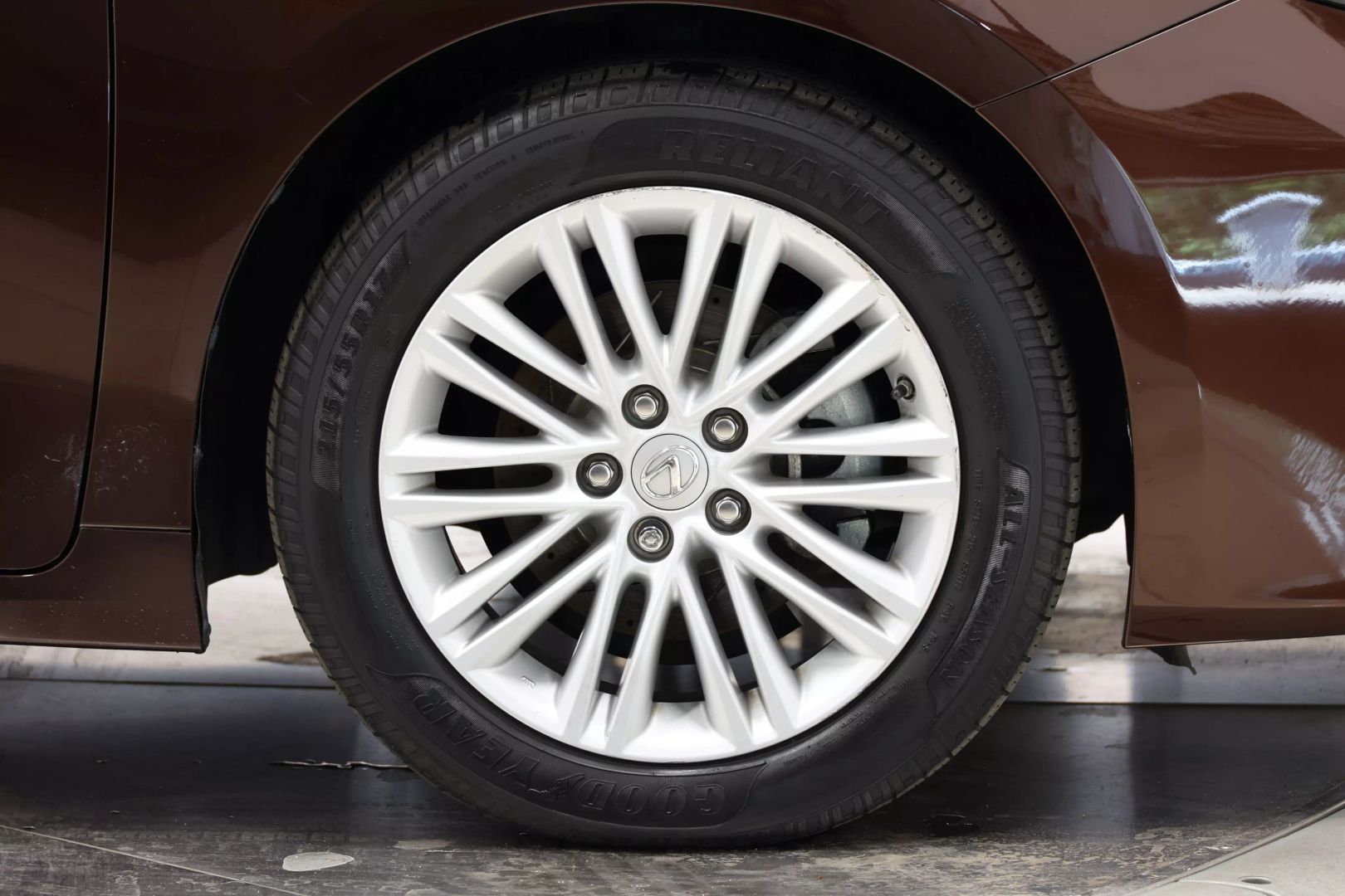 2016 Lexus Es - Image 105