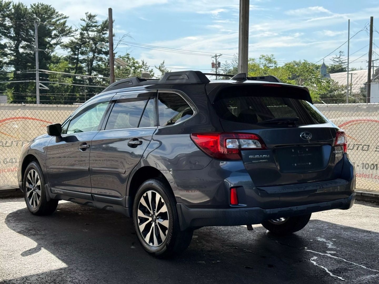 2017 Subaru Outback - Image 9